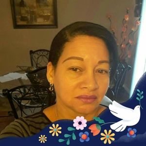 Meet your Posher, Rosa caridad