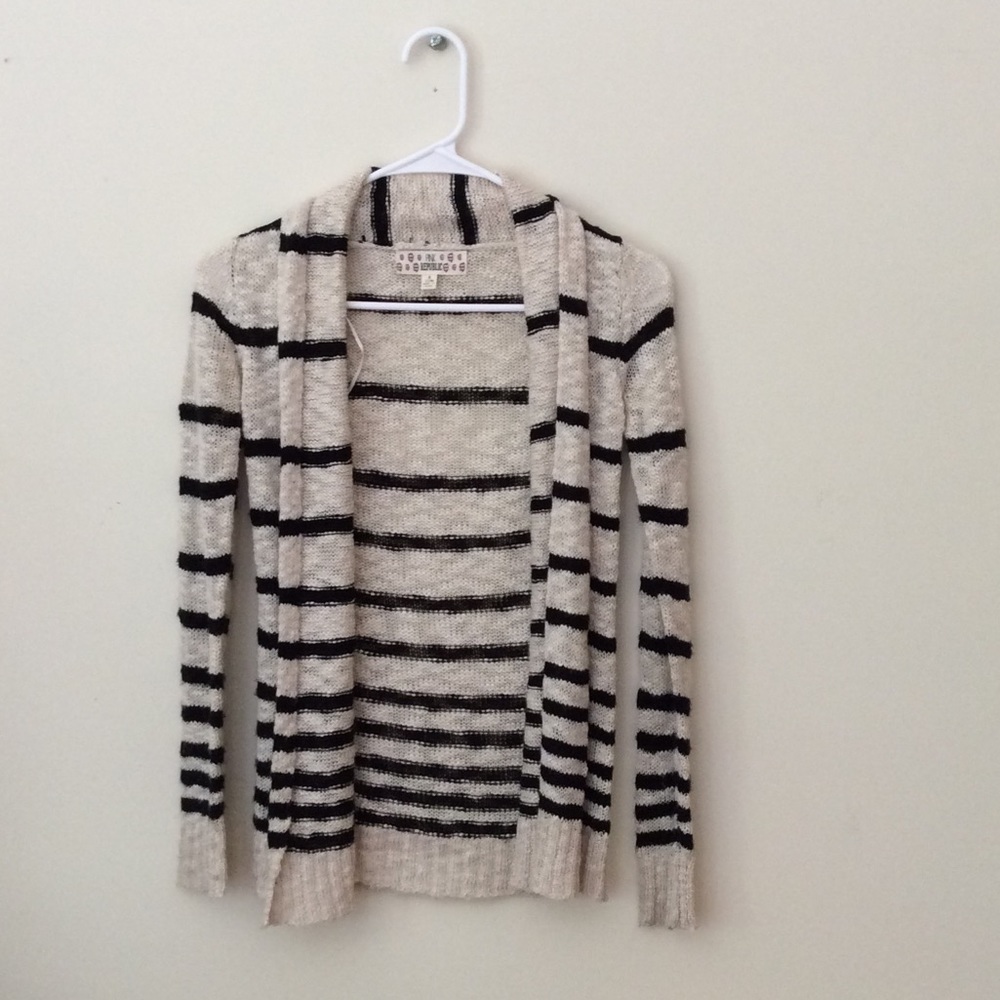 Pink Republic girls cardigan size small