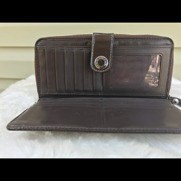 Coach Wallet - Picture 4 of 5