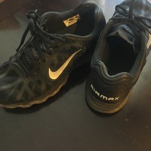 👟✨💪🏻 NIKE AIRMAX sneakers.💪🏻✨👟