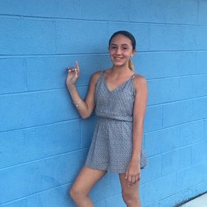 Meet your Posher, Chloe