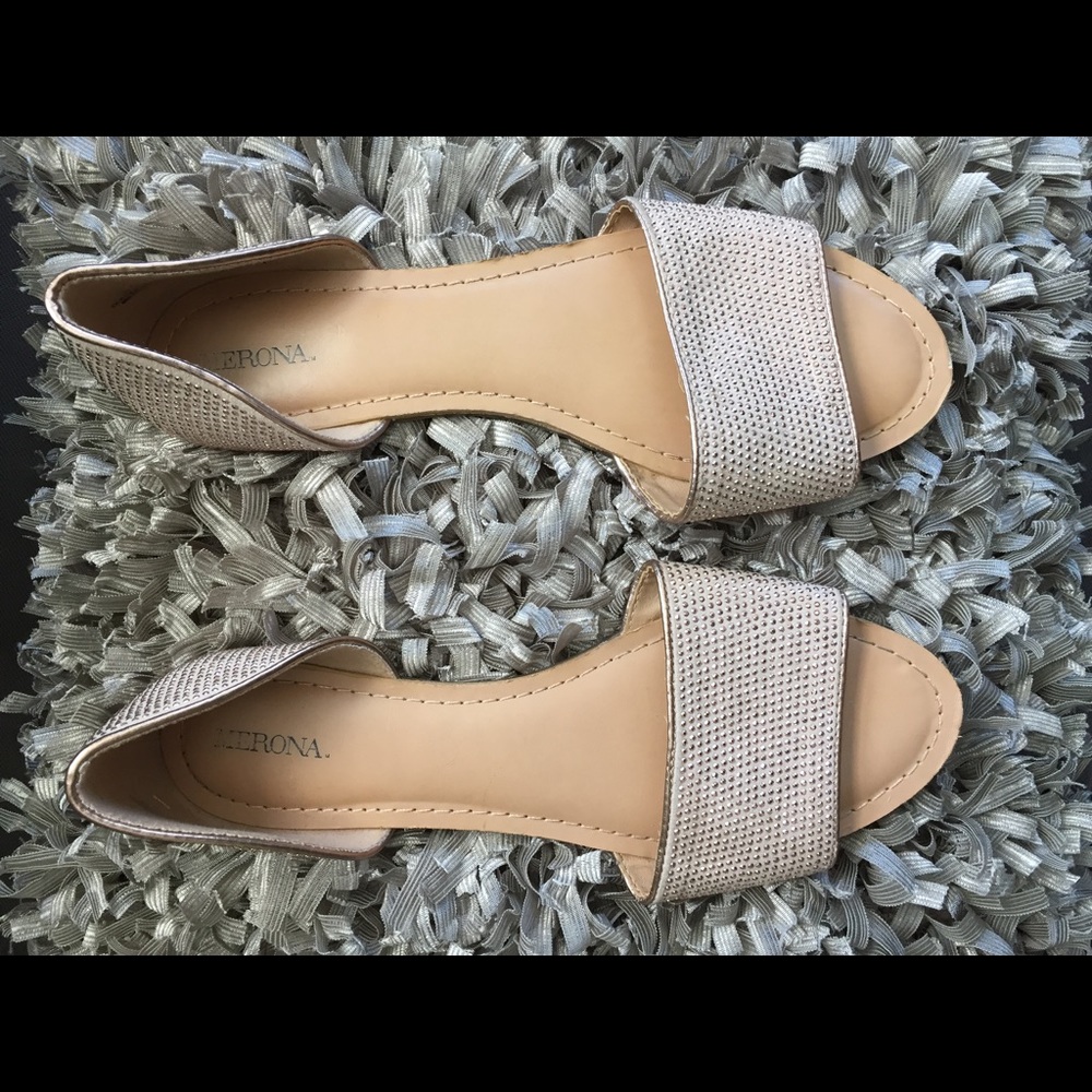 *FLASH SALE* Rose Gold mini studded flats