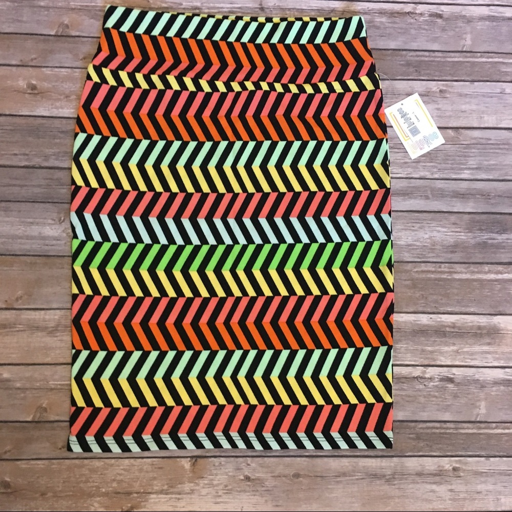 Lularoe Cassie Large