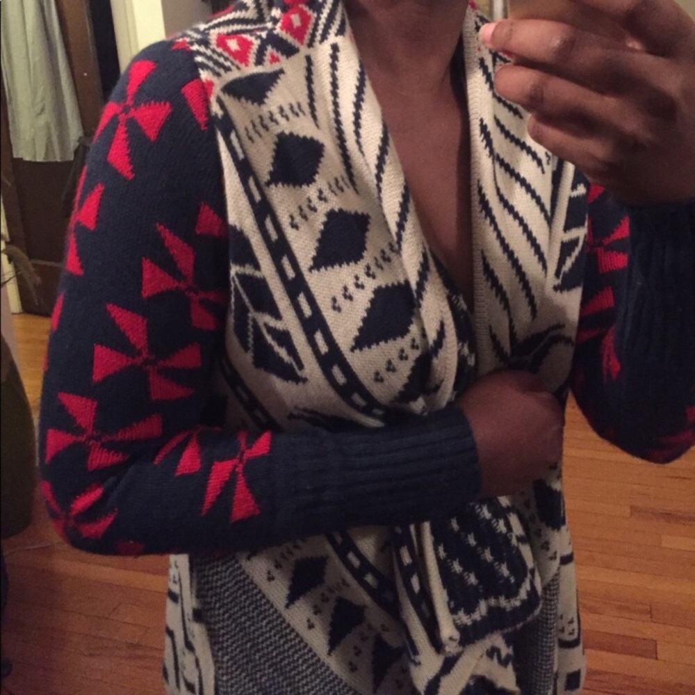 Sweater - Picture 2 of 4