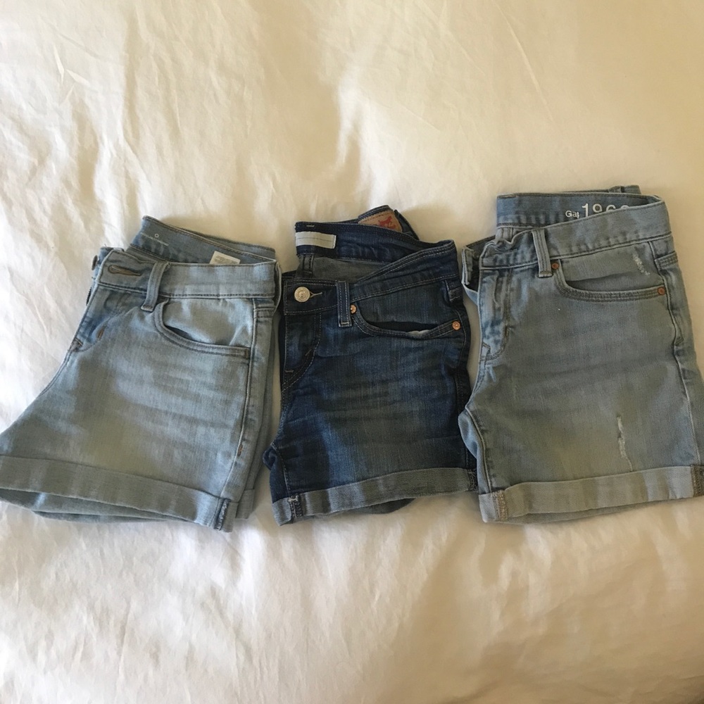 THREE denim shorts 👖