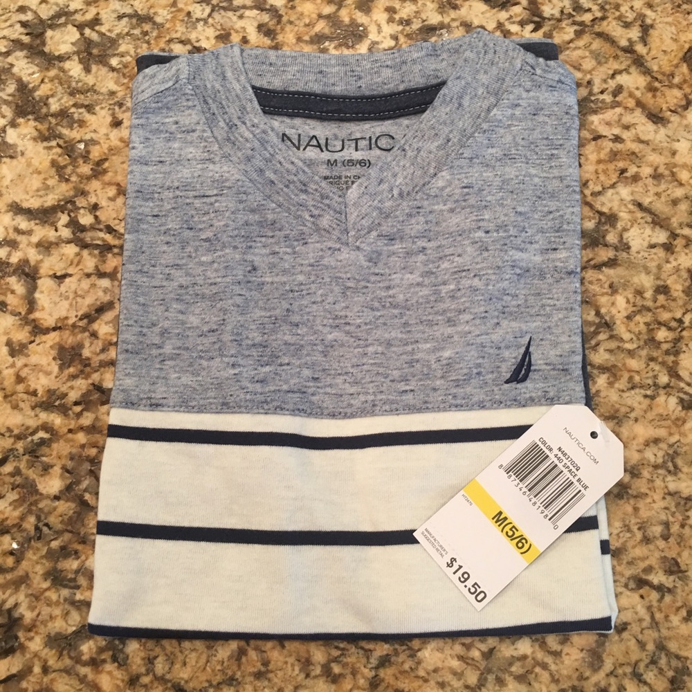 ⚓️ Nautica ⚓️ Boys V-Neck Tee