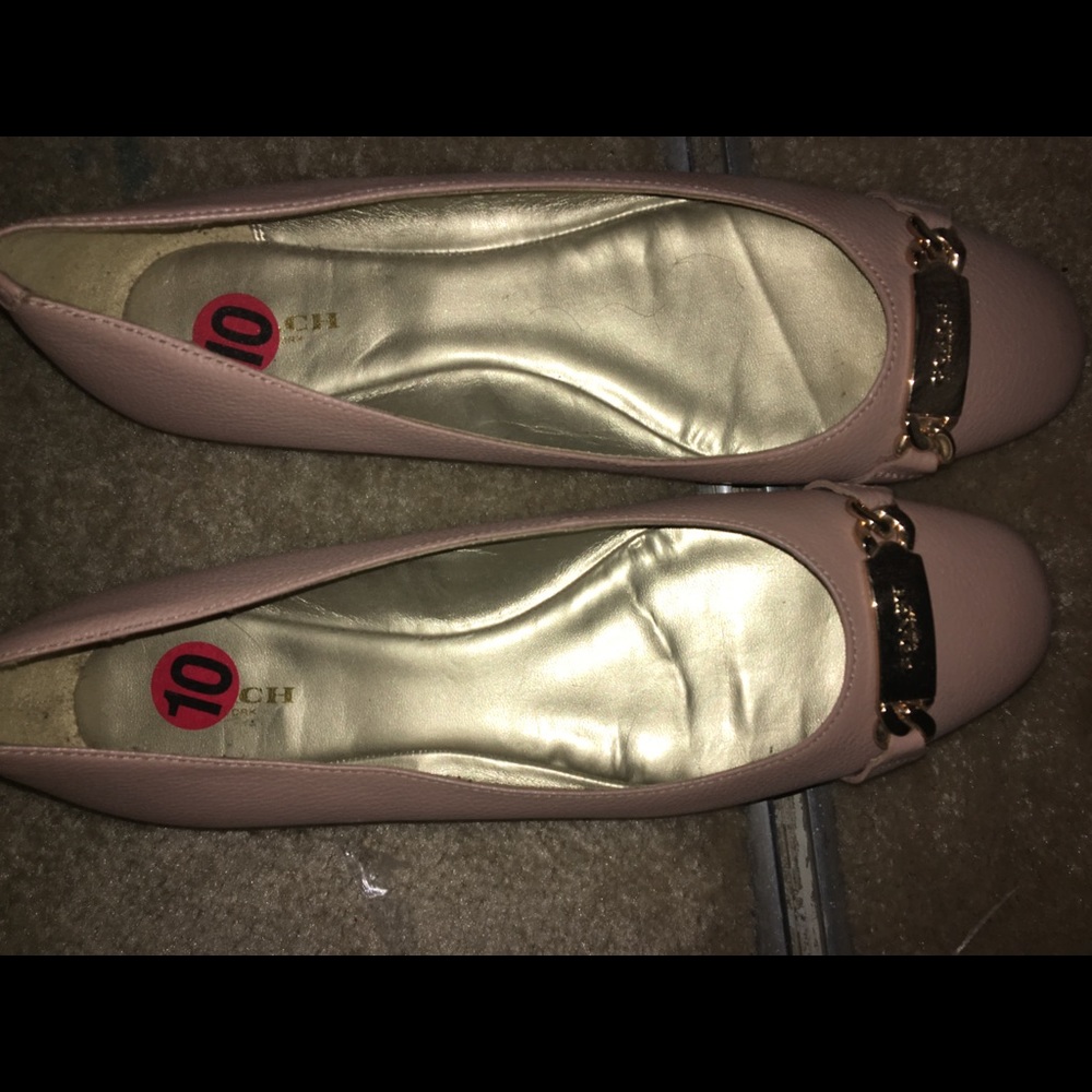 Coach flats