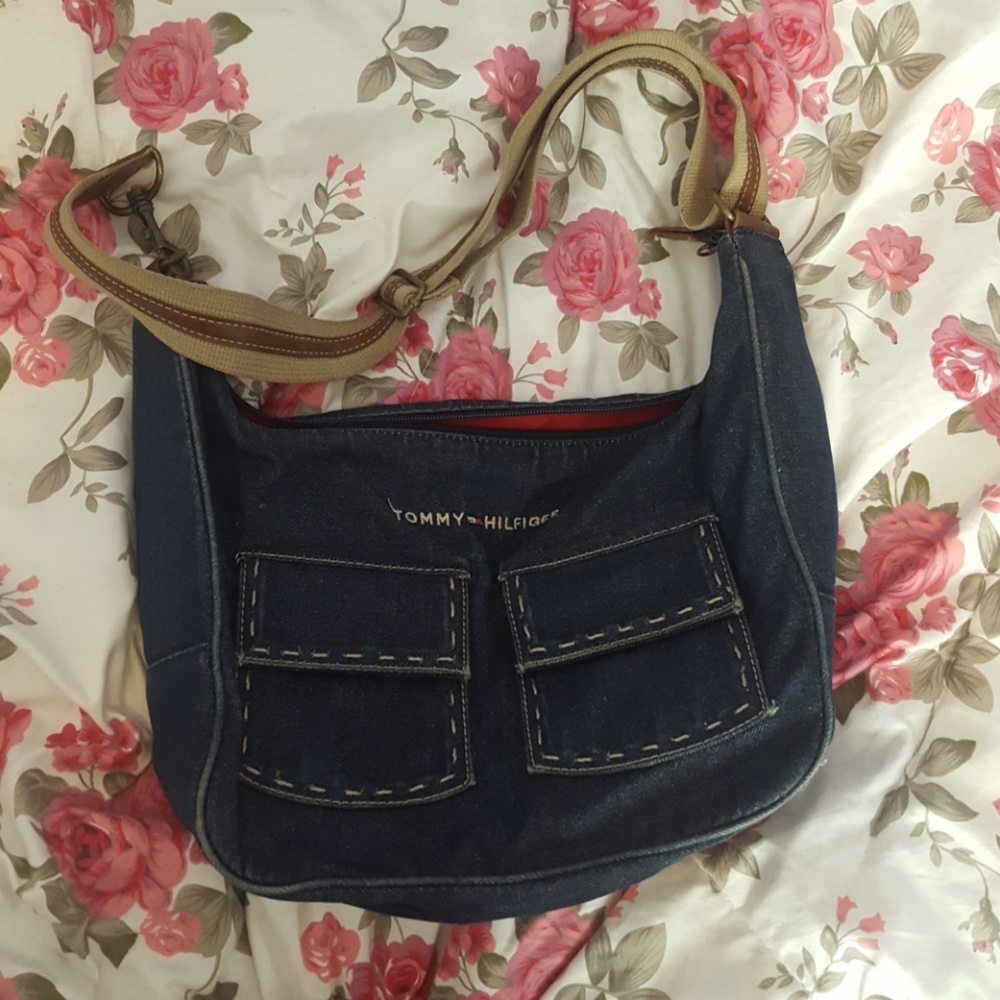 Tommy Hilfiger purse