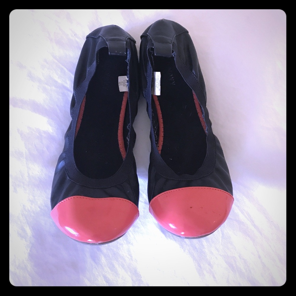Old navy peach toe & navy shoe