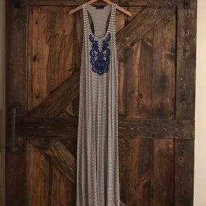 Embroidered maxi dress