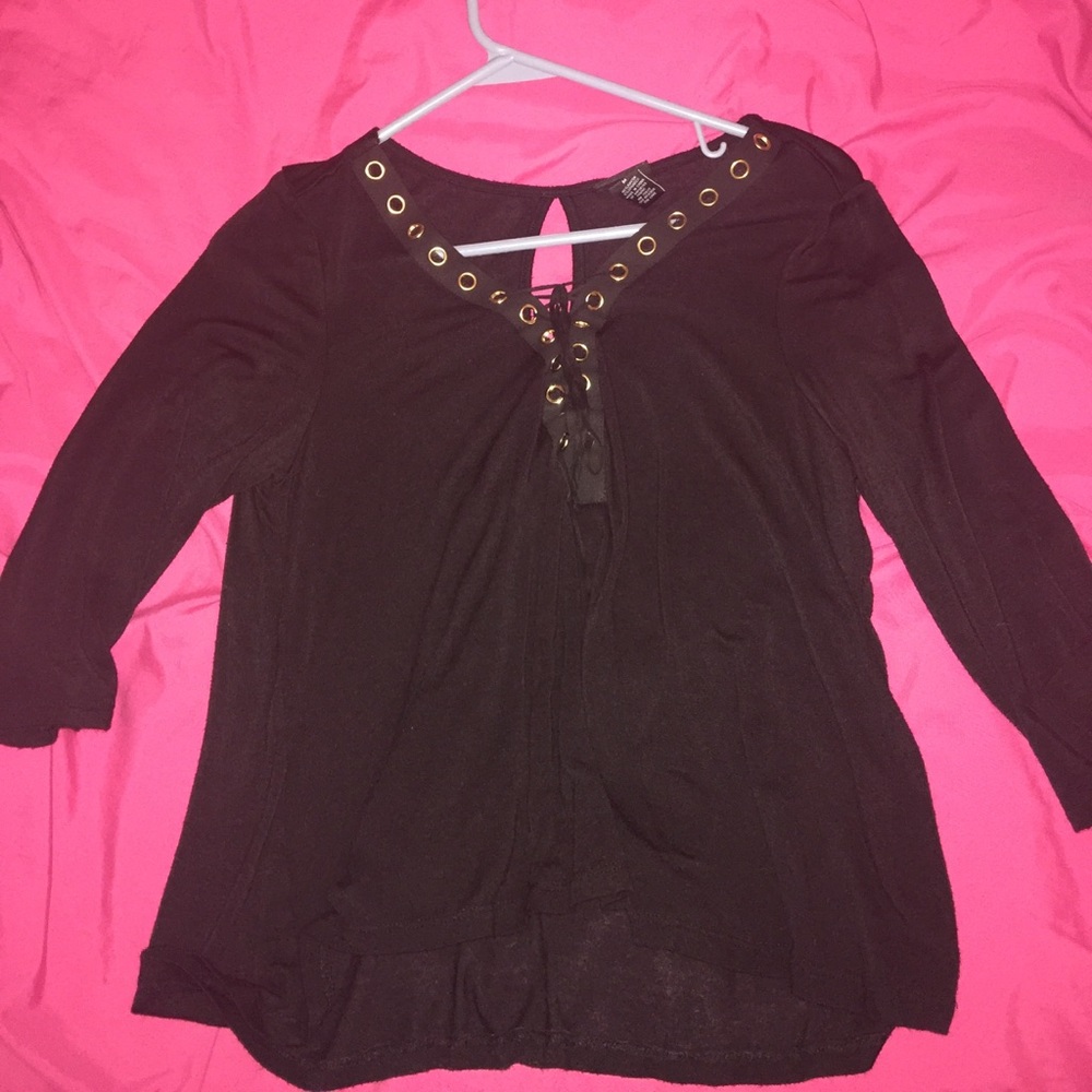 Cropped tie up shirt