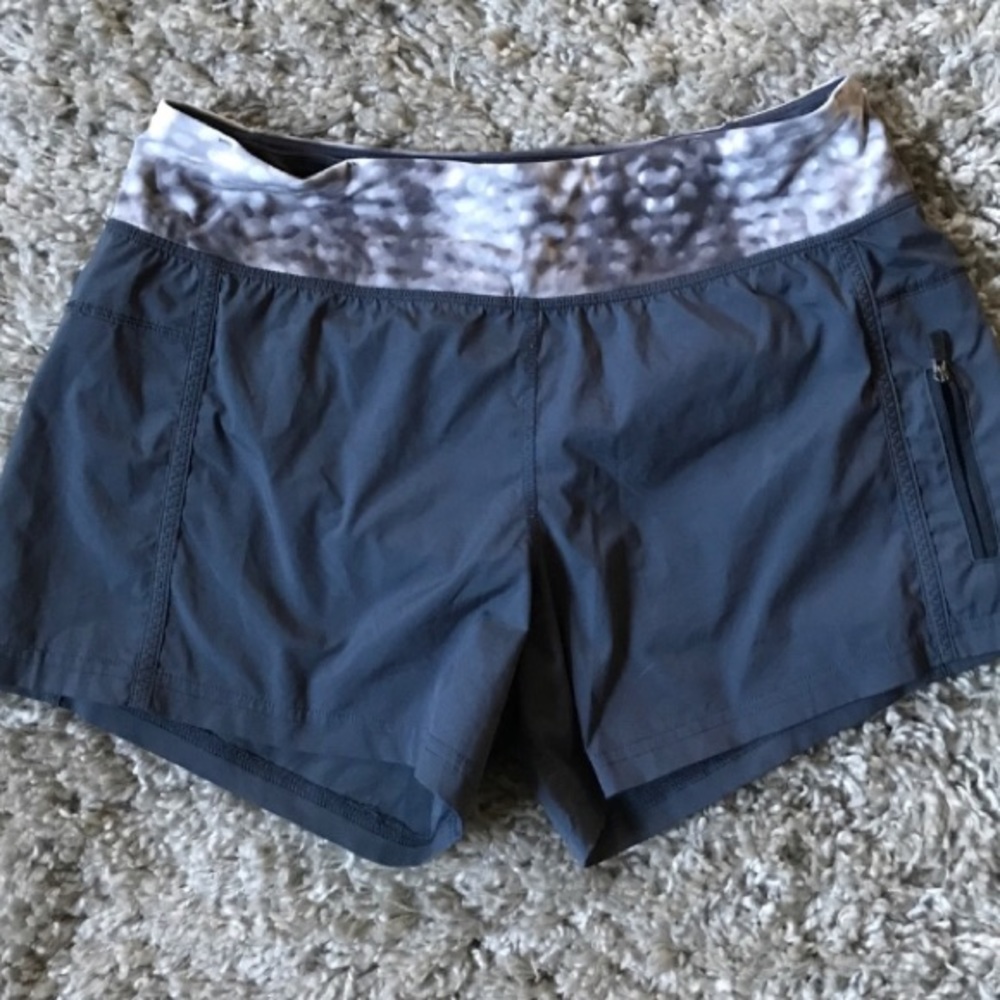 Lulu lemon shorts!!!