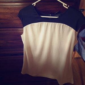 Ann Taylor black & cream blouse with zipper detail
