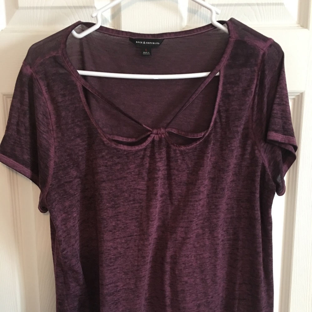 Women's rock n republic shirt burnout style