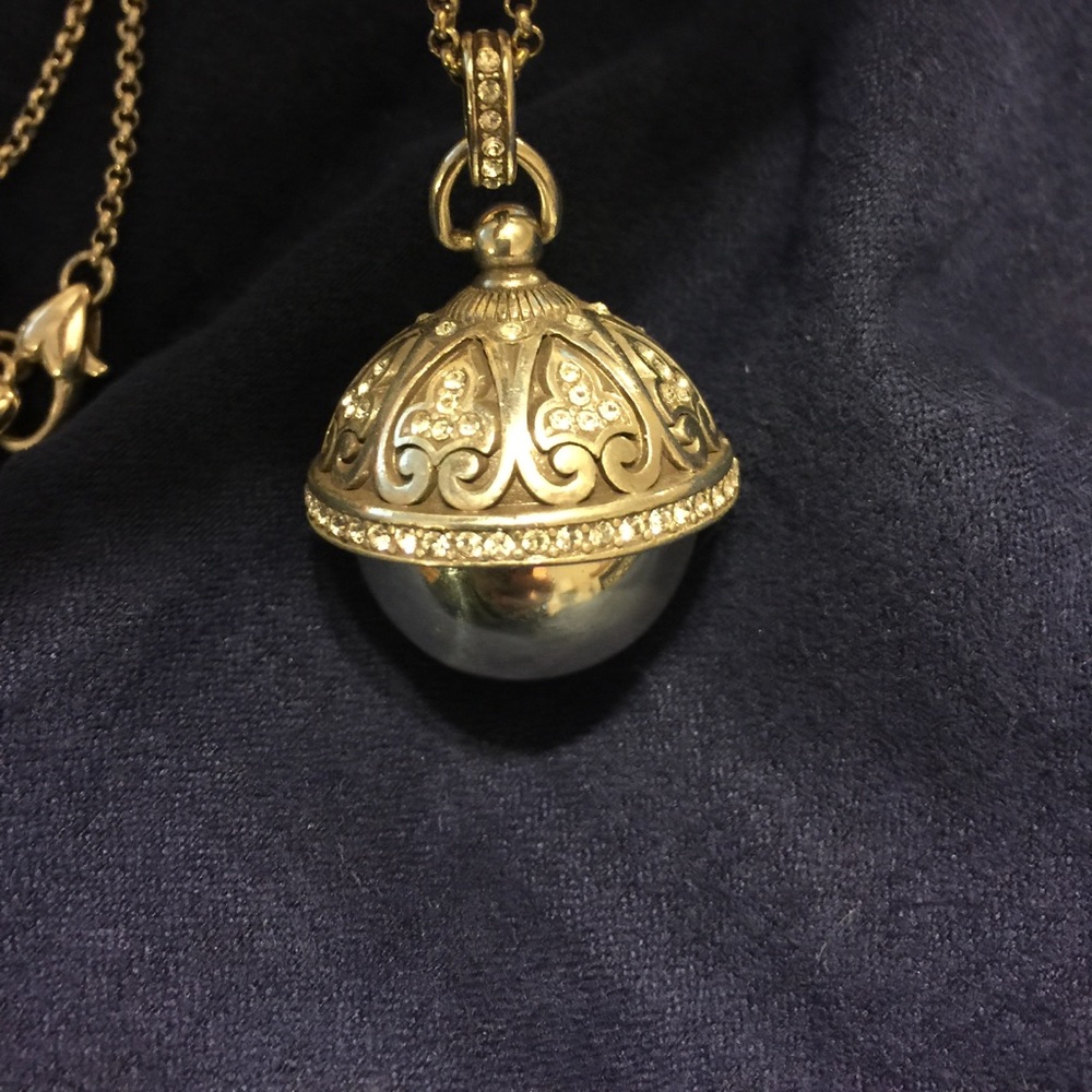 Brighton necklace.  Silver.