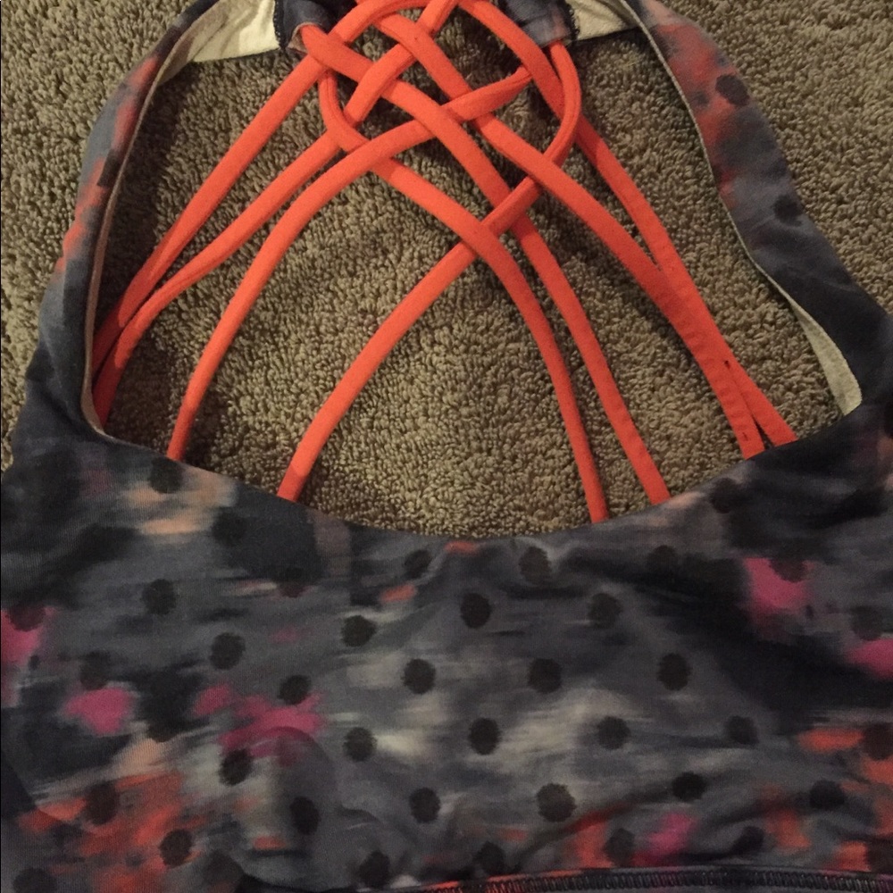 🍋Lululemon Free To Be Bra