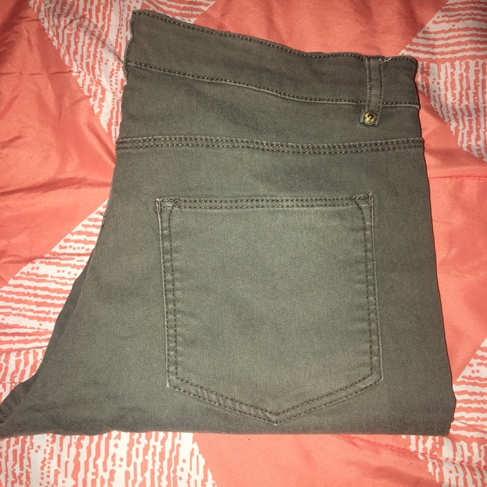 Olive green skinny pants
