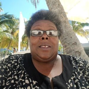 Meet your Posher, Suzette