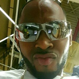 Meet your Posher, Corey