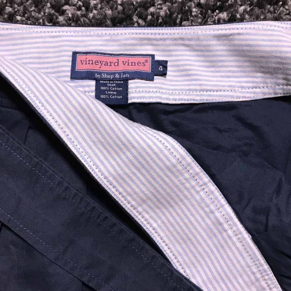 Vineyard Vines Navy Blue Skirt. Size 4z