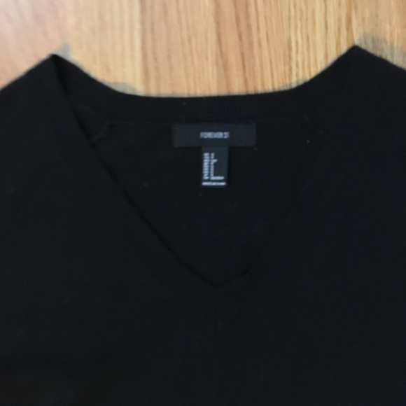 Black forever 21 v neck sweater - Picture 2 of 2