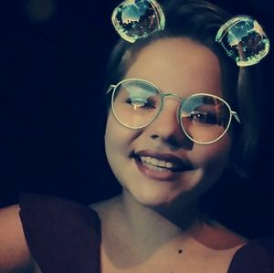 Meet your Posher, Kaitlin