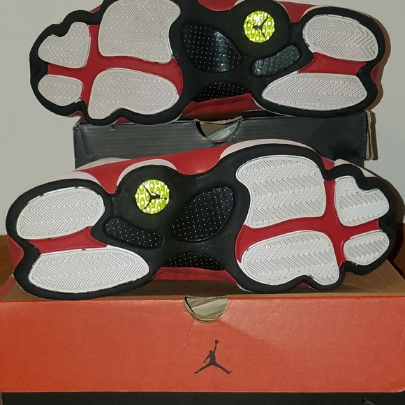Athletic_Shoes