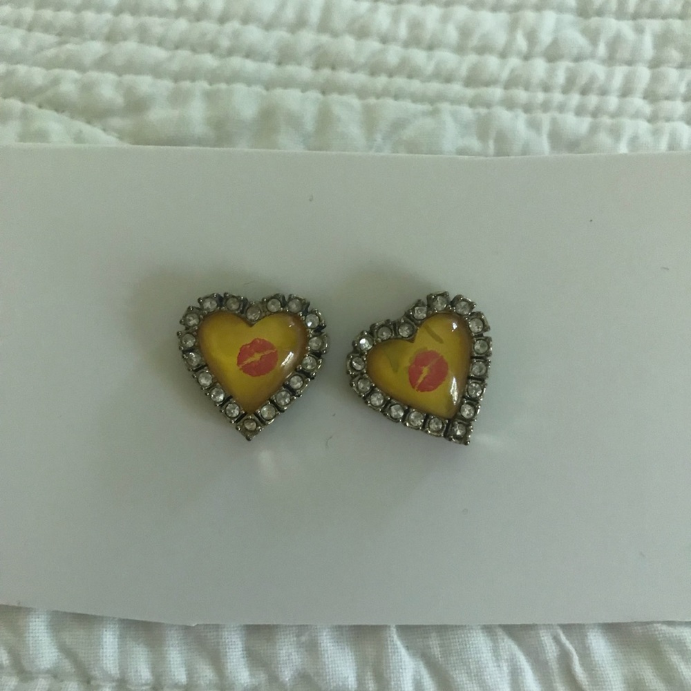 BETSEY JOHNSON 💗💛💗EARRINGS