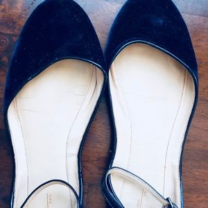 Ultra comfortable soft day-night velvet flats