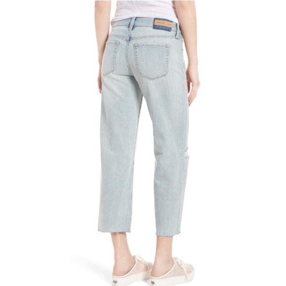 Distressed Crop Light Blue Jean Treasure & Bond - Picture 3 of 7