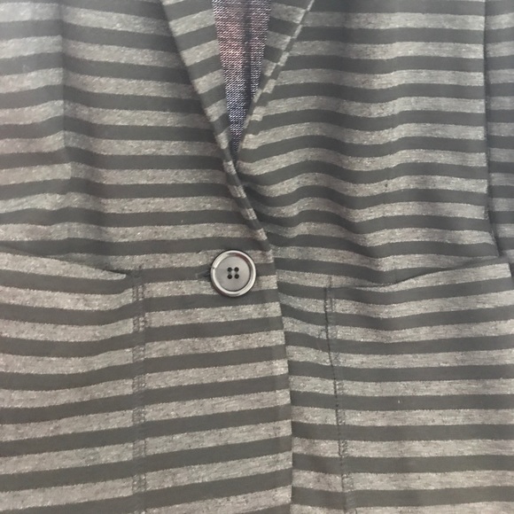 Bailey 44 stripe blazer with built in cardigan - Picture 5 of 5