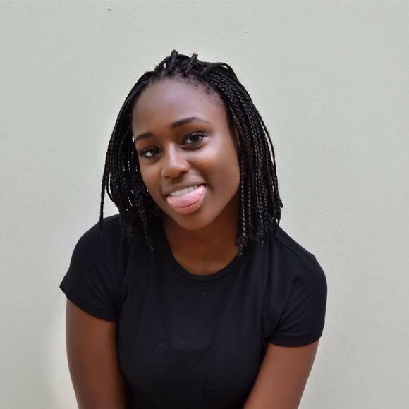 Meet your Posher, Nicole - Picture 1 of 1