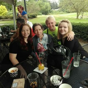 Meet your Posher, Danielle