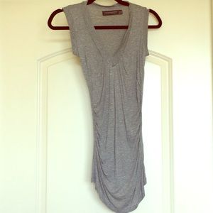 Zara sleeveless v-neck top in size S. Zara sleeveless v-neck top in size S.
