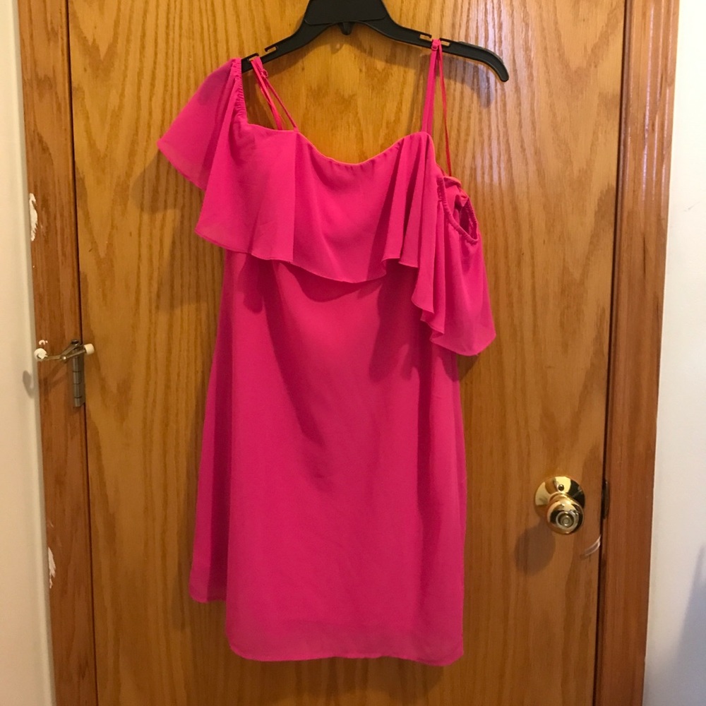 Gianni Bini hot pink off shoulder cocktail dress