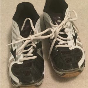 Volley ball shoes