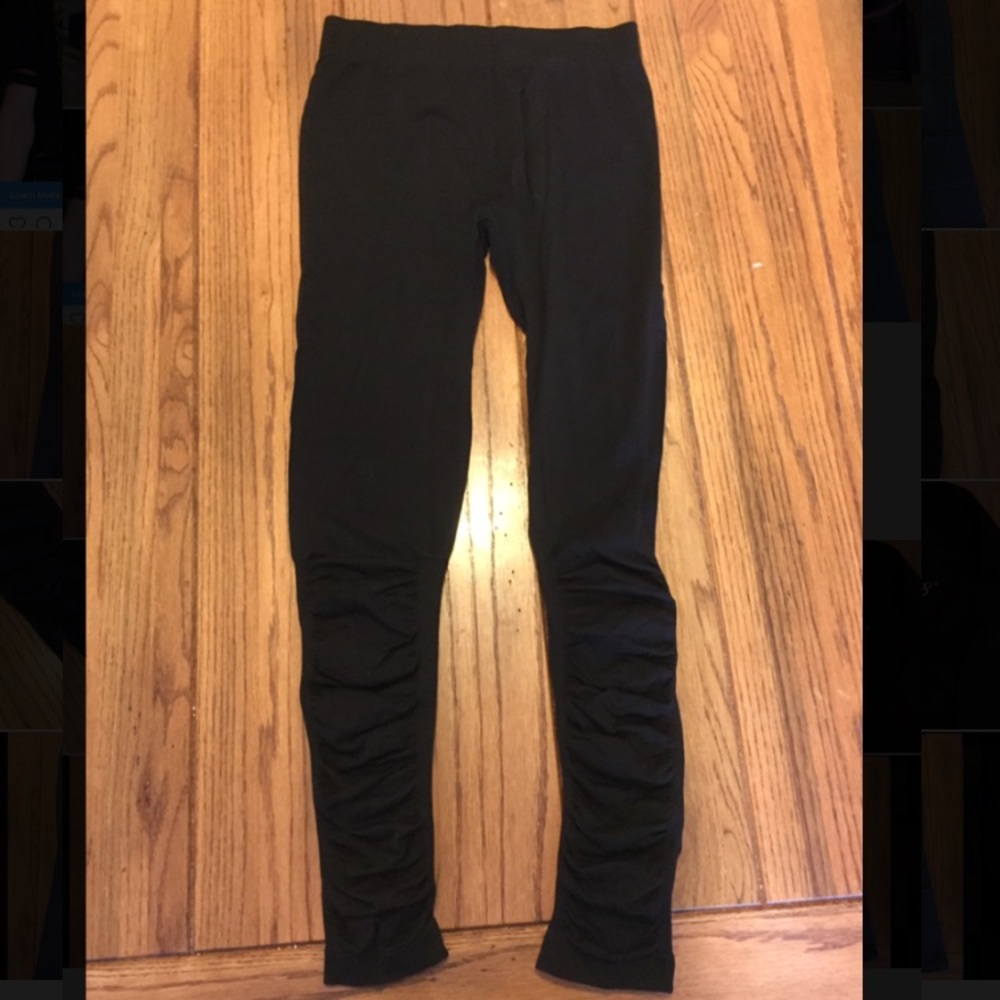 Back scrunch leg leggings