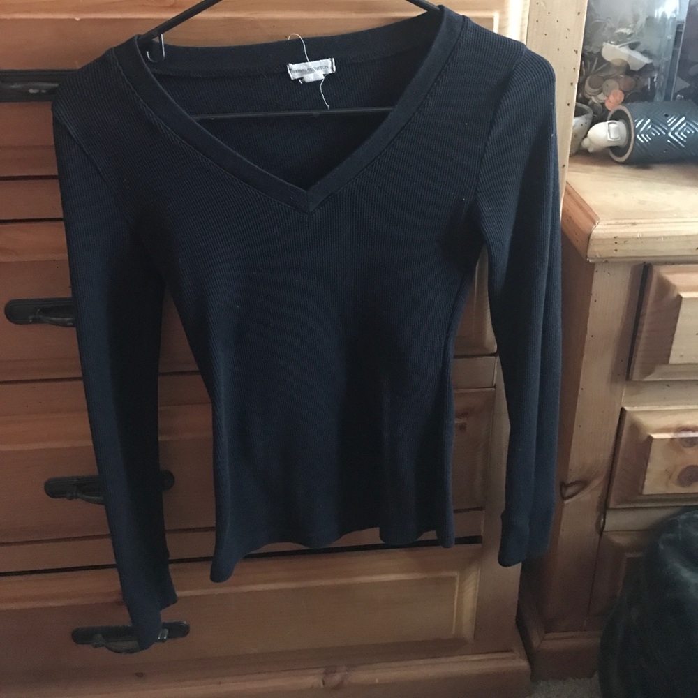 Black V-Neck Thermal