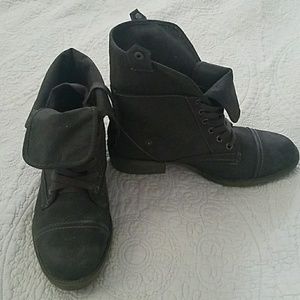 Rocket Dog grey booties