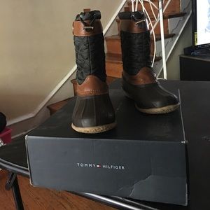insulated women’s winter boot.