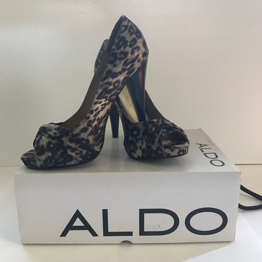 Aldo Satin Leopard Print Peep Toe Pumps SZ 37
