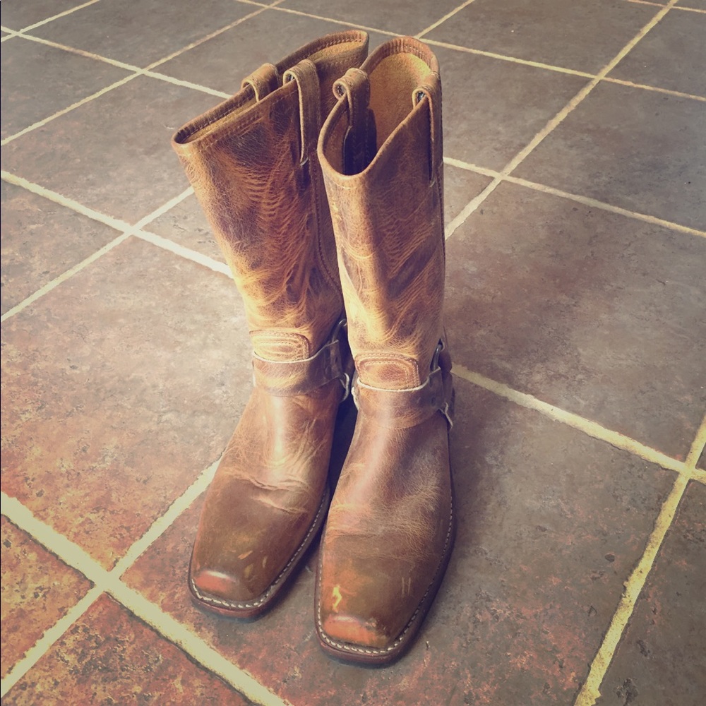 Women's Frye Boots 81/2 Medium