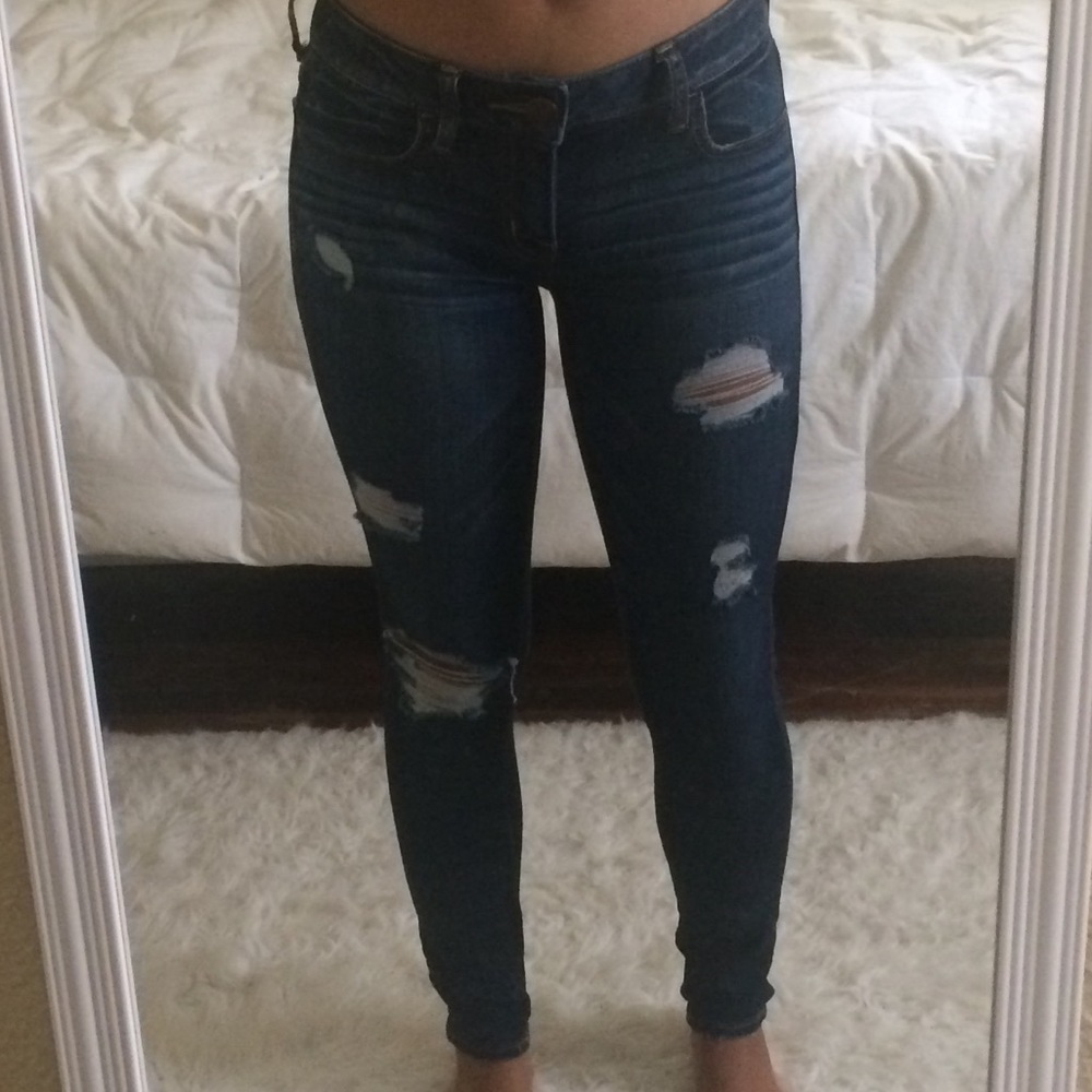 AE Distressed Jeggings