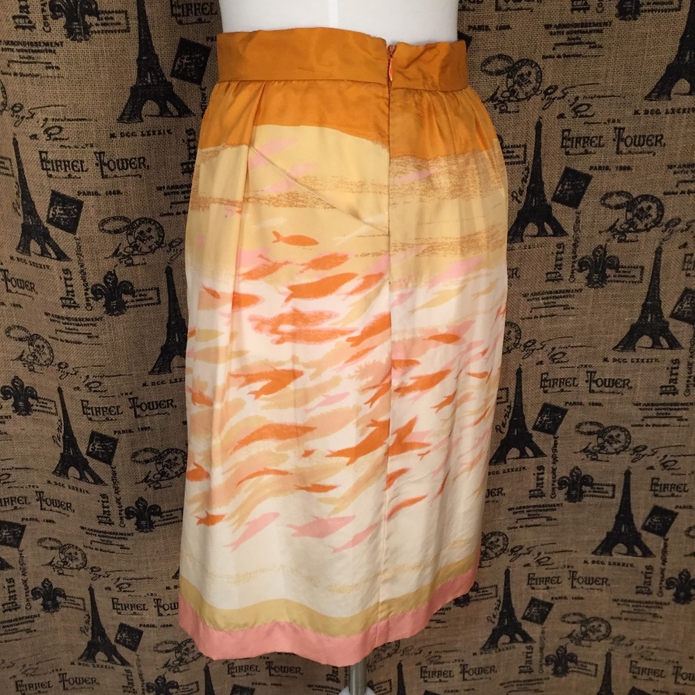 We Love Vera Anthropologie Goldfish Skirt Size 8 - Picture 5 of 8