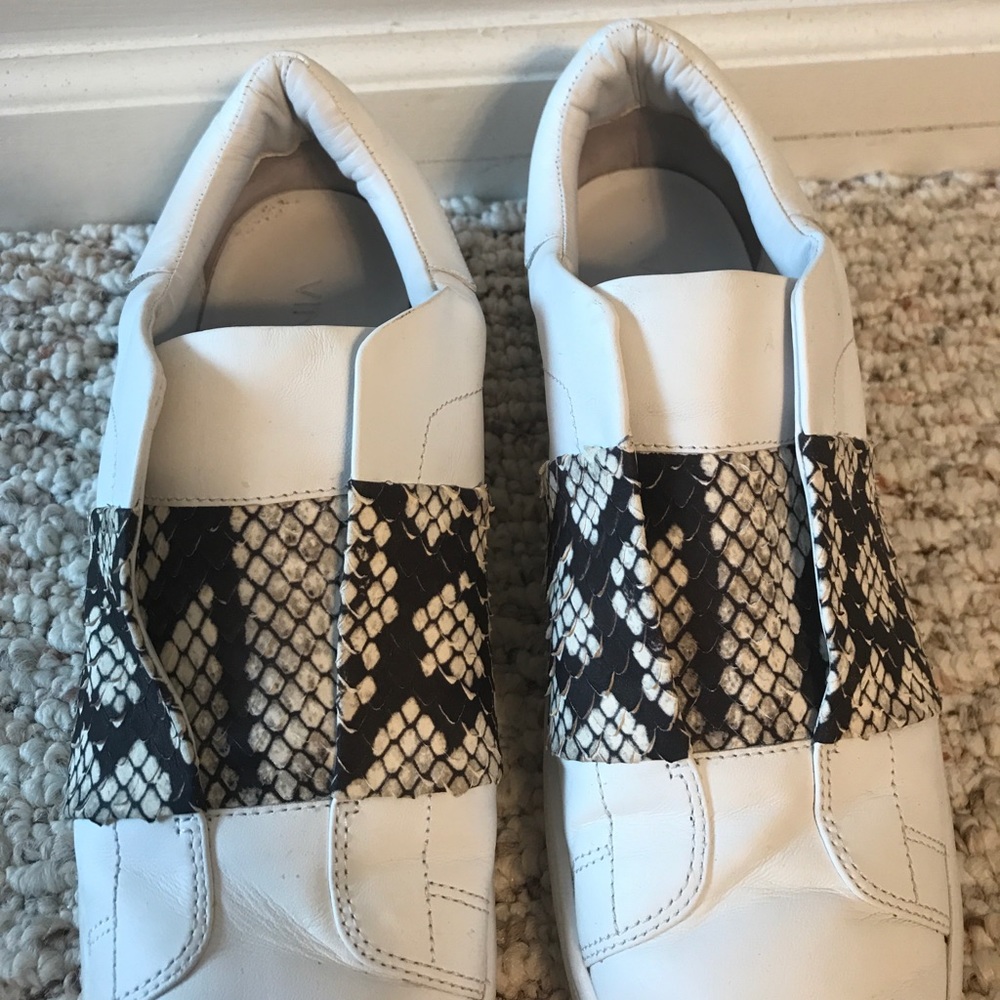 Vista Leather Sneaker