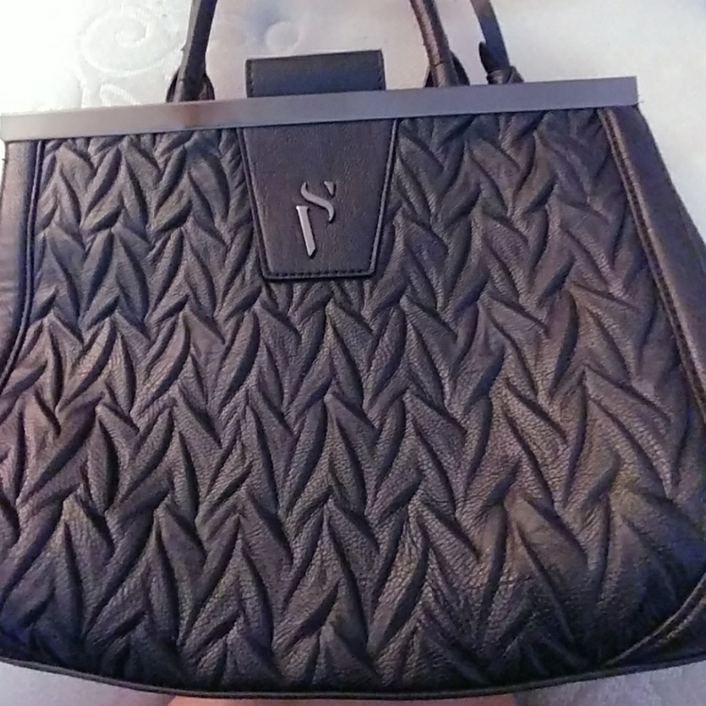 Simply Vera All black handbag