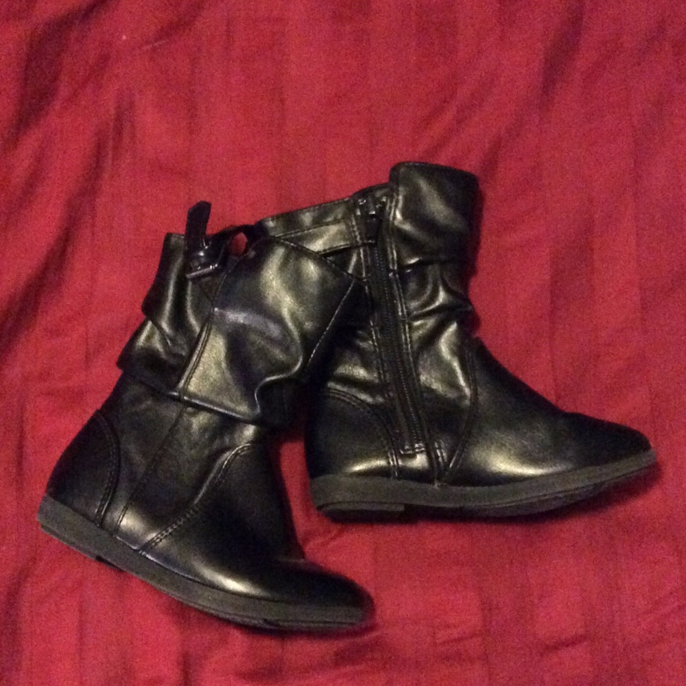 Adorable little girls boots