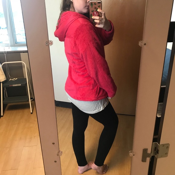 The North Face Women's Oso Hoodie (Pink) - Picture 3 of 7