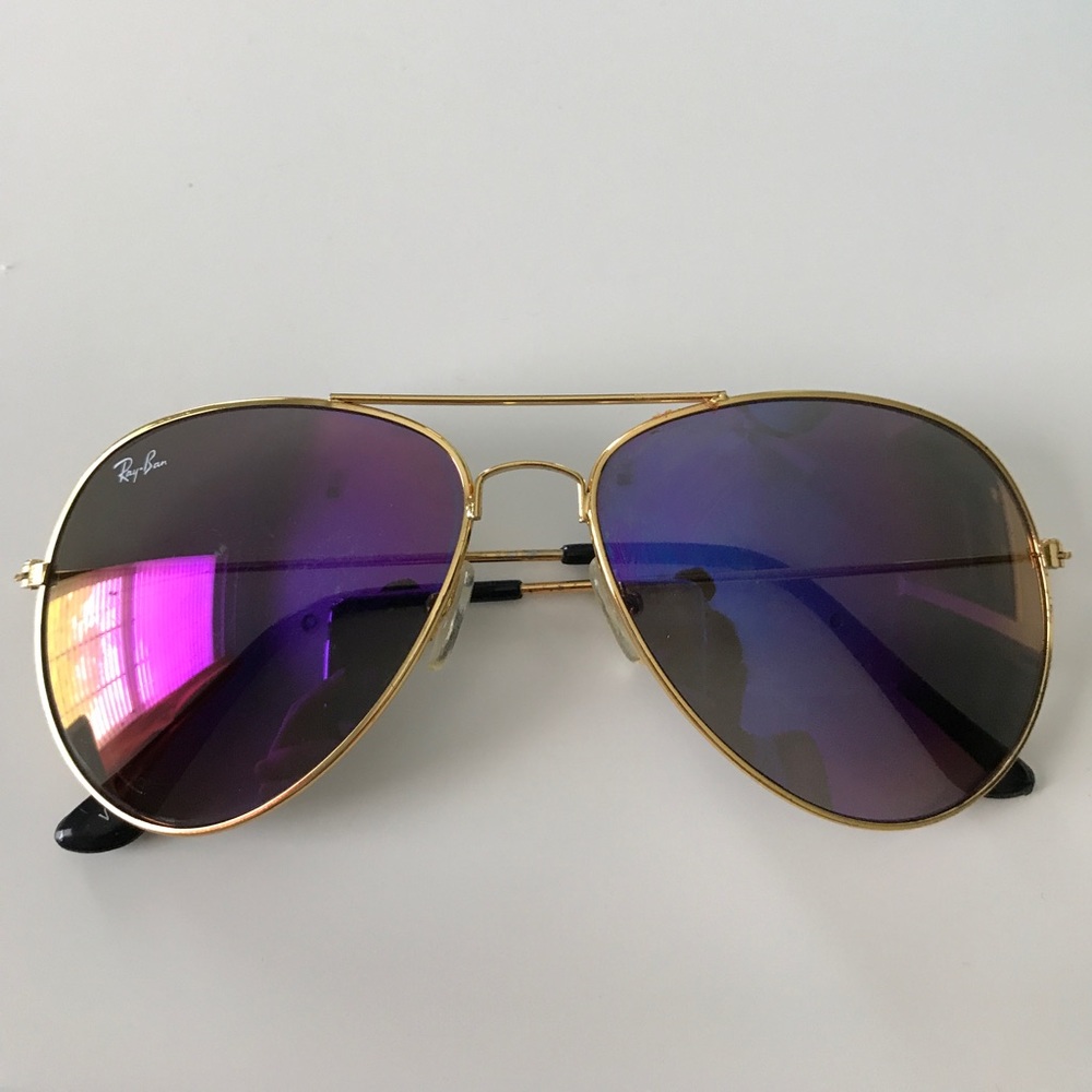 Violet flash mirror aviators