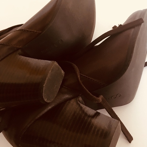 NINE WEST NINE  &CO - Picture 8 of 8